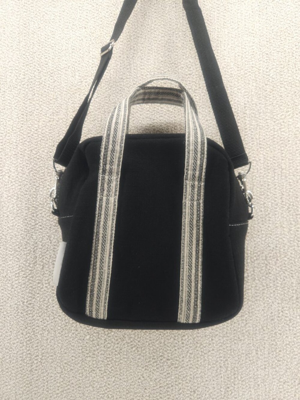 Rae Dunn, "YUM." Insulated Canvas Lunch Bag / Crossbody Tote - Picture 2 of 6